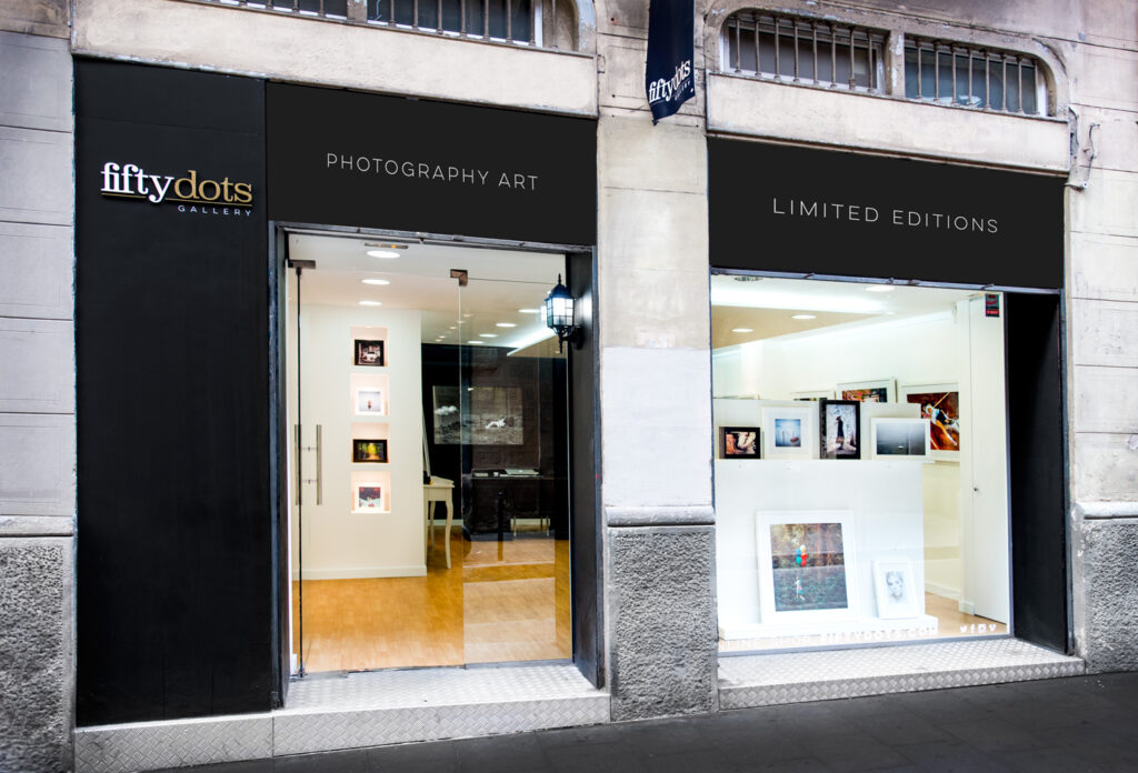 exterior-fifty-dots-gallery-noticias-totenart