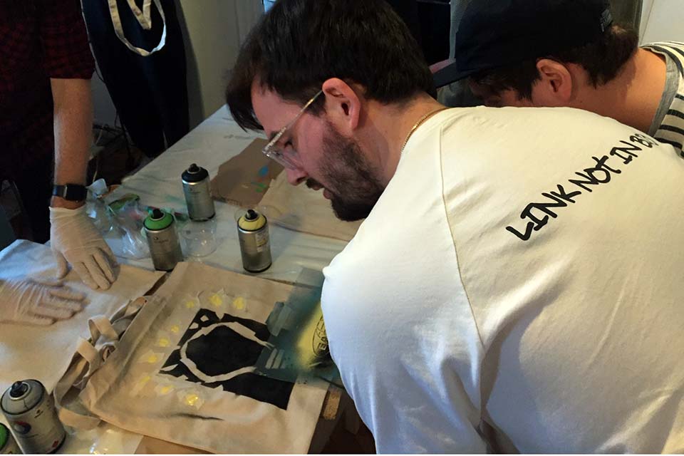 Taller de arte urbano y graffiti con Cooltourspain