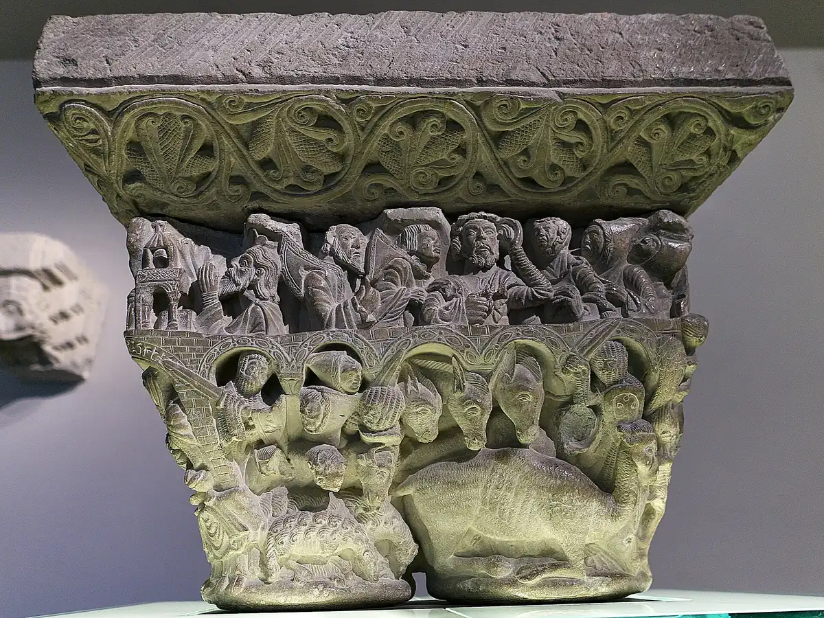 Capitel románico historiado del claustro de la catedral de Pamplona, en el Museo de Navarra
