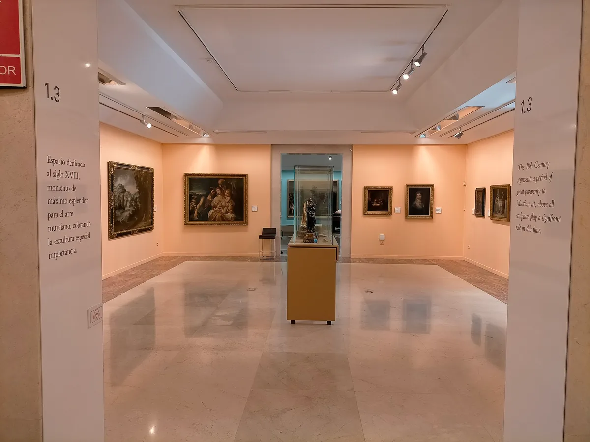 Sala de la exposición permanente del Museo de Bellas Artes de Murcia – Totenart