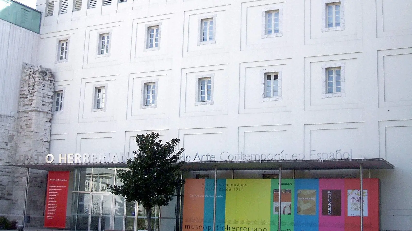 Entrada del Museo Patio Herreriano de Arte Contemporáneo Español en Valladolid – Totenart