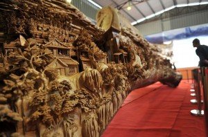 Vista panoramica escultura gigante de record - Noticas de Arte totenart