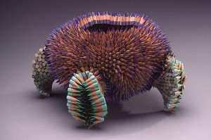 Escultura de cangrejo con lapices - Noticias de arte