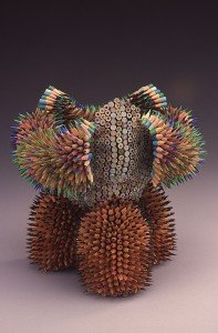 Escultura de animal con lapices - Noticias de arte