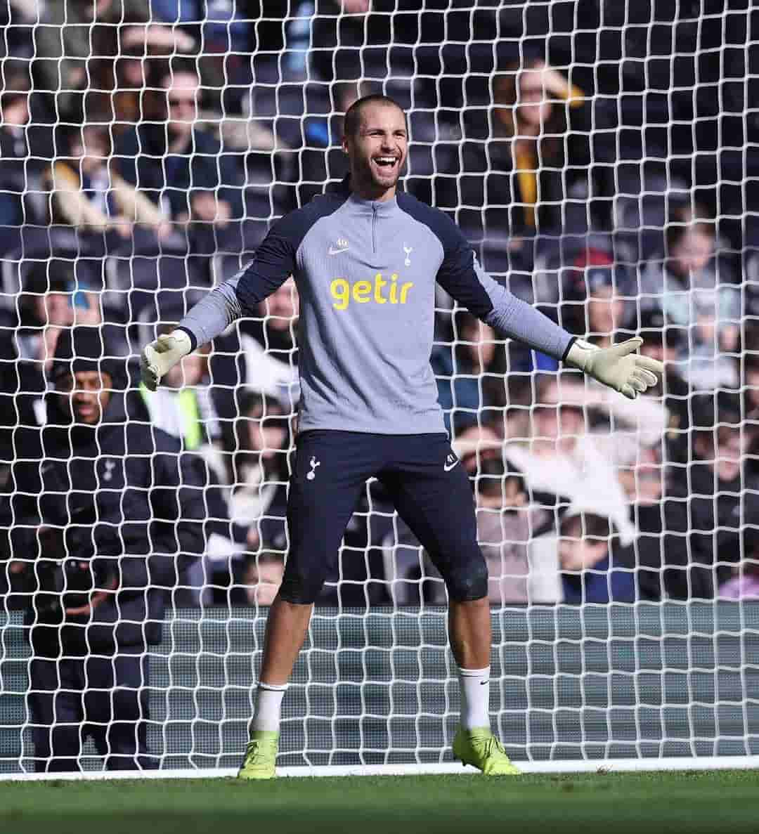 Alfie Whiteman deja el fútbol para ser fotógrafo 1 totenart alfie whiteman retira futbol 5
