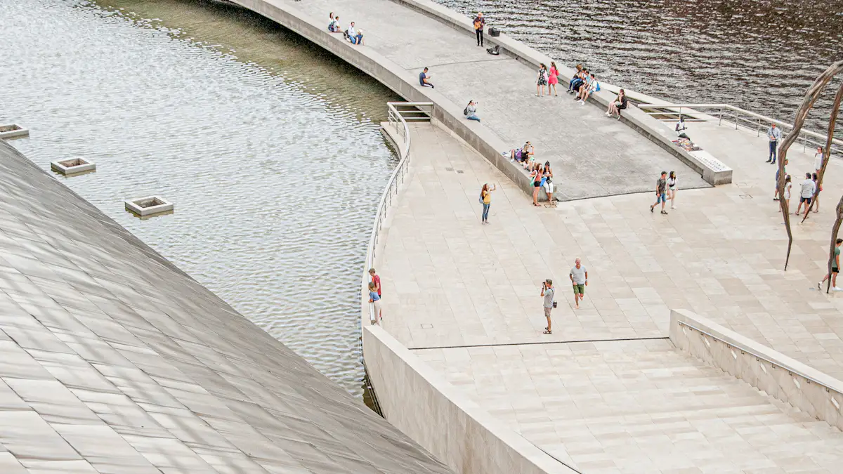 Paseo junto a la ría de Bilbao – Totenart