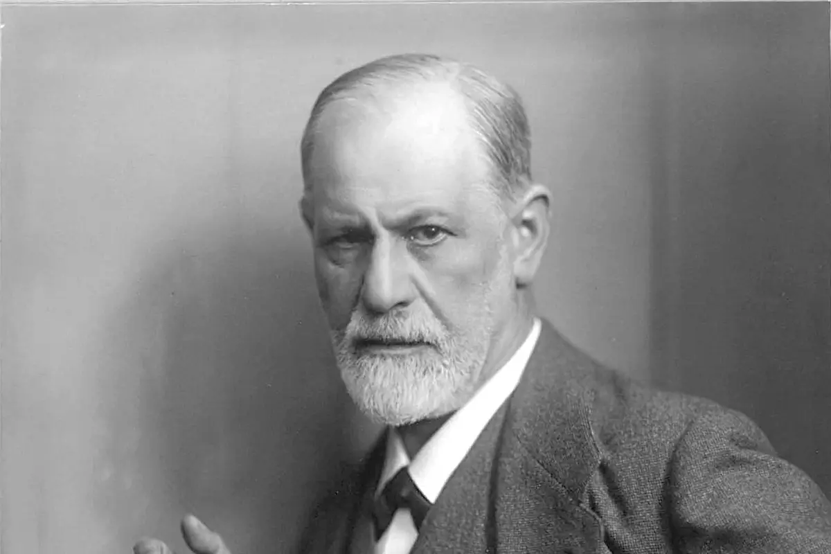 El universo freudiano de Dalí en el Thyssen: fechas, horario y entradas 1 Retrato fotográfico de Sigmund Freud por Max Halberstadt – Totenart